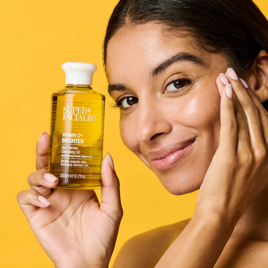SUPER FACIALIST VITAMIN C+ BRIGHTEN CLEANSING OIL