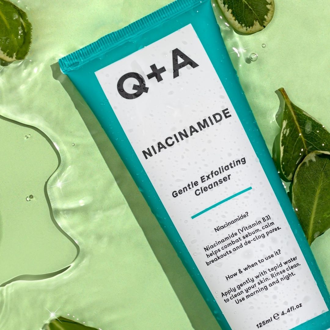 Q+A NIACINAMIDE EXFOLIATING CLEANSER