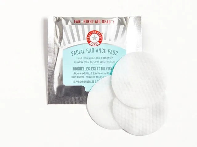 FIRST AID FACIAL RADIANCE PADS WITH GLYCOLIC + LACTIC ACIDS x10 pads